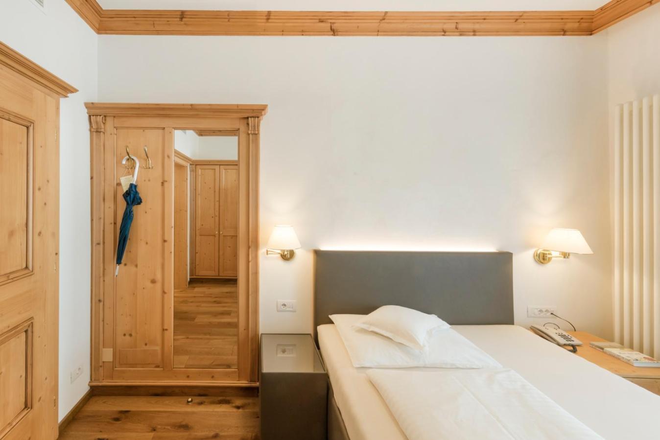 Hotel Schlosswirt Schenna Luaran gambar
