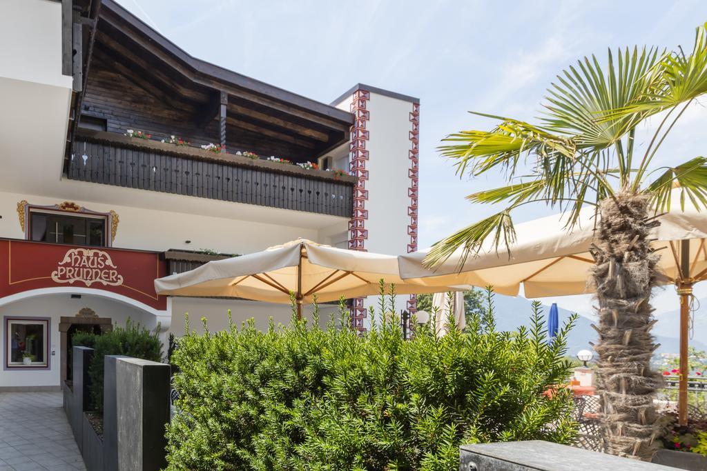 Hotel Schlosswirt Schenna Luaran gambar